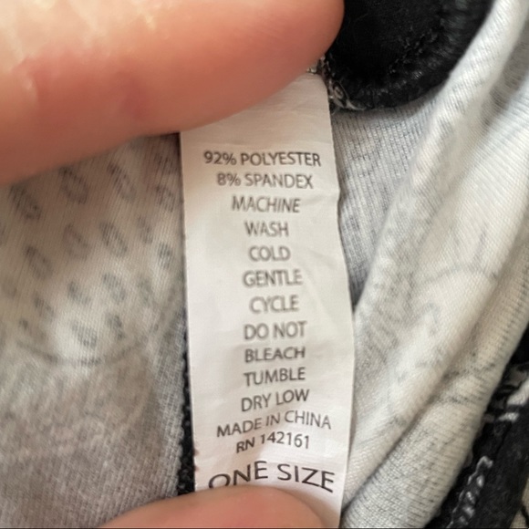 LuLaRoe OS Leggings - Picture 3 of 3